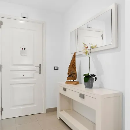 2 Bed Ground Floor In Cortijo Del Mar Daire Estepona